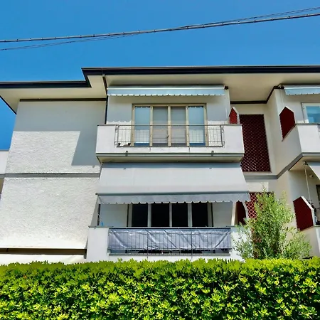 Abate 2nd Floor Apartamento Lido di Camaiore